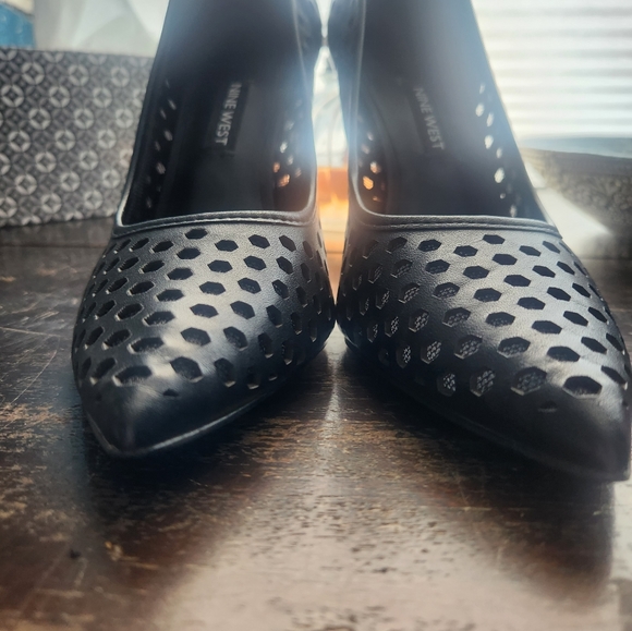 Nine West Heels - Like New - Picture 11 of 14